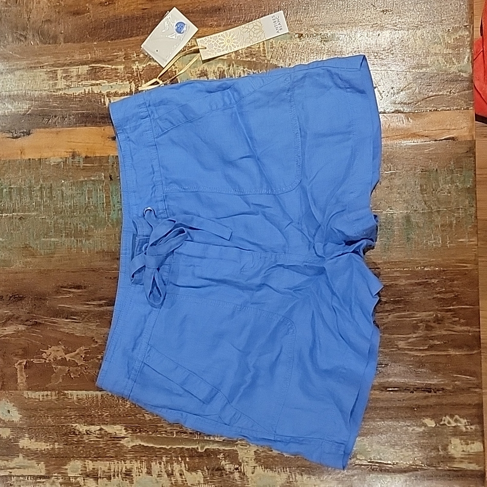 Women's 100% Linen Shorts Size 8